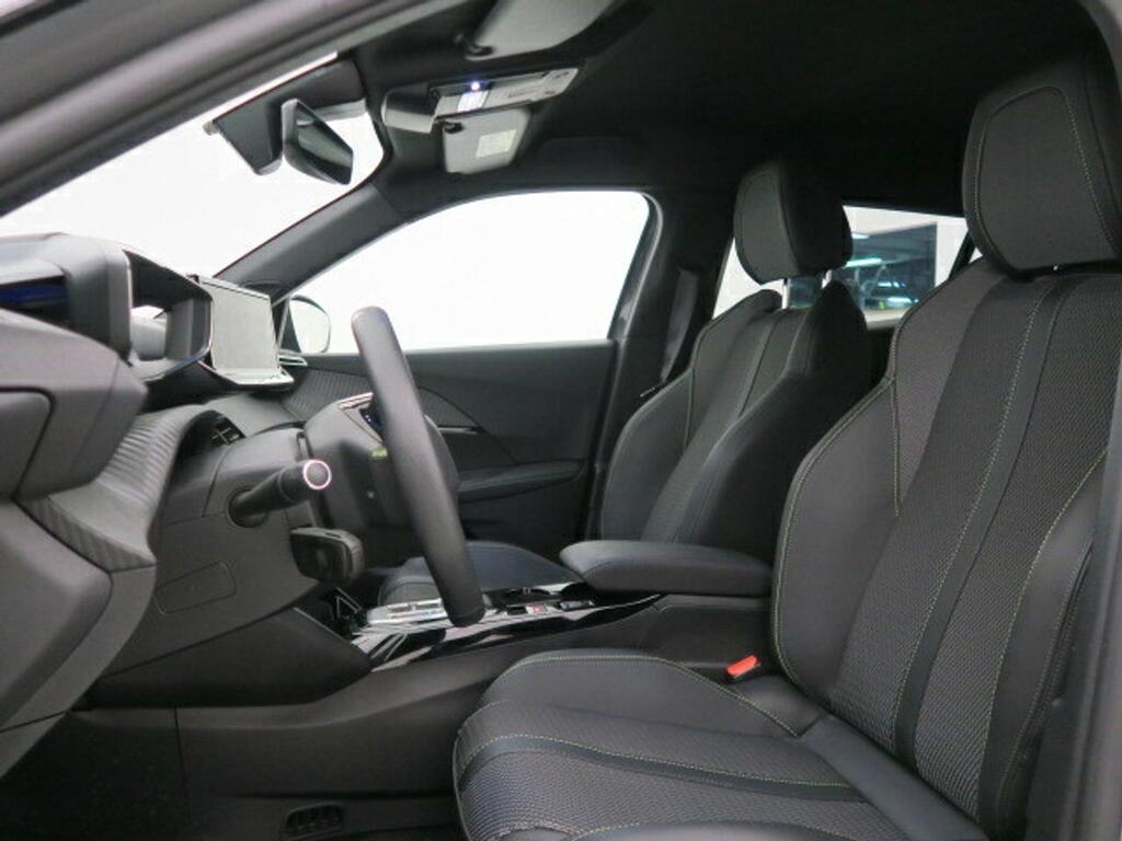 Peugeot 2008 Eléctrico GT 156 (115kW) 17
