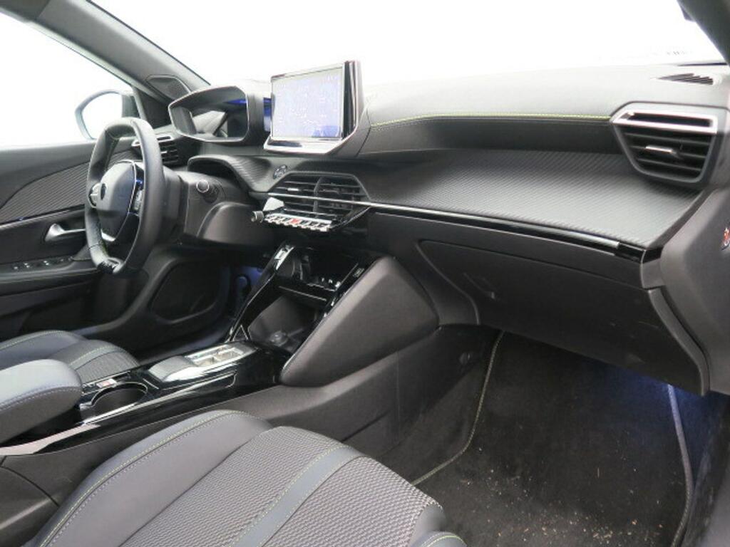 Peugeot 2008 Eléctrico GT 156 (115kW) 15