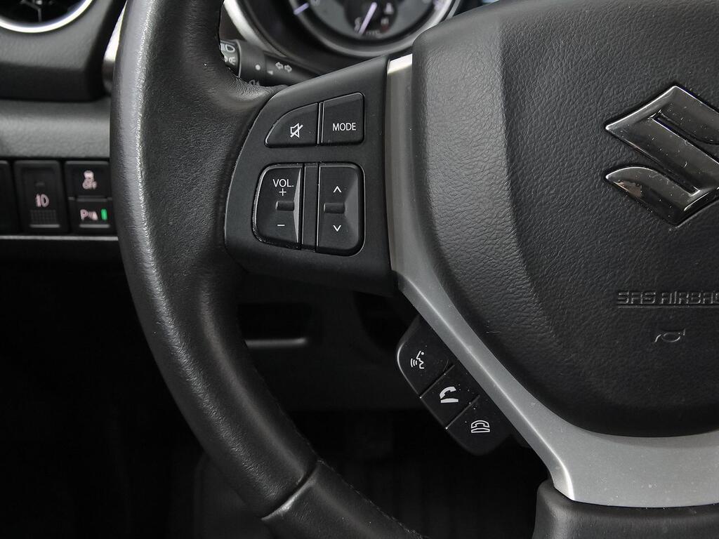 Suzuki Vitara 1.4 T GLX 18
