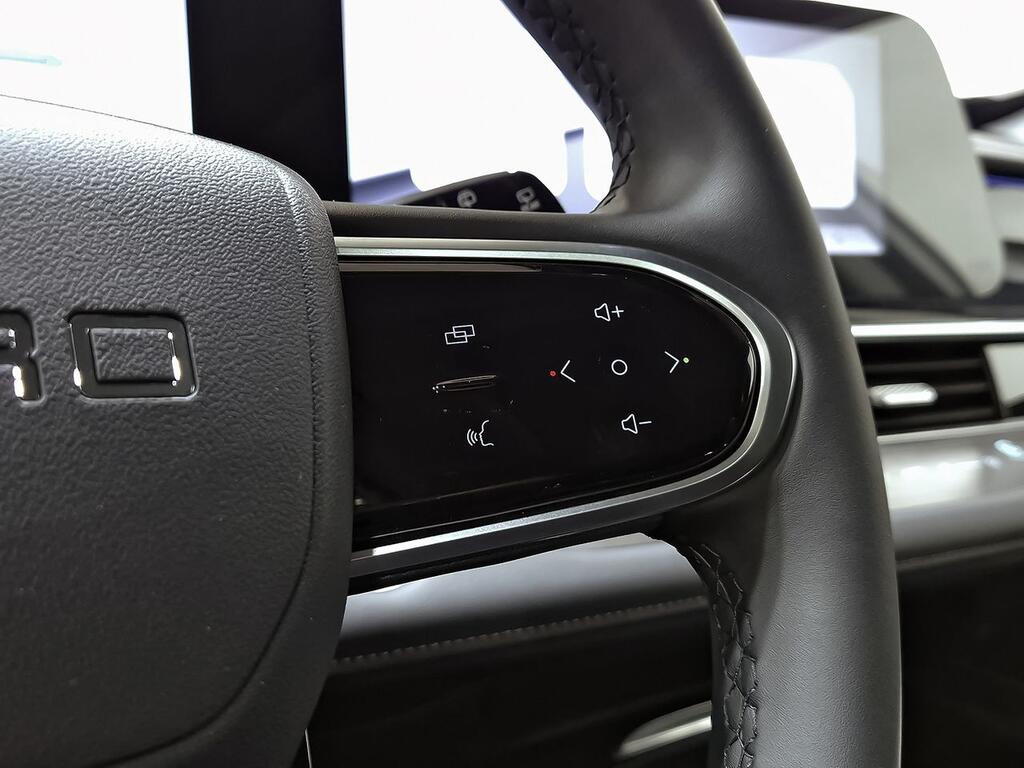 Ebro S700 1.6 TGDI Luxury 7 DCT 20