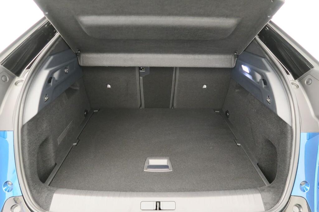 Peugeot 3008 GT Eléctrico 157kW 17