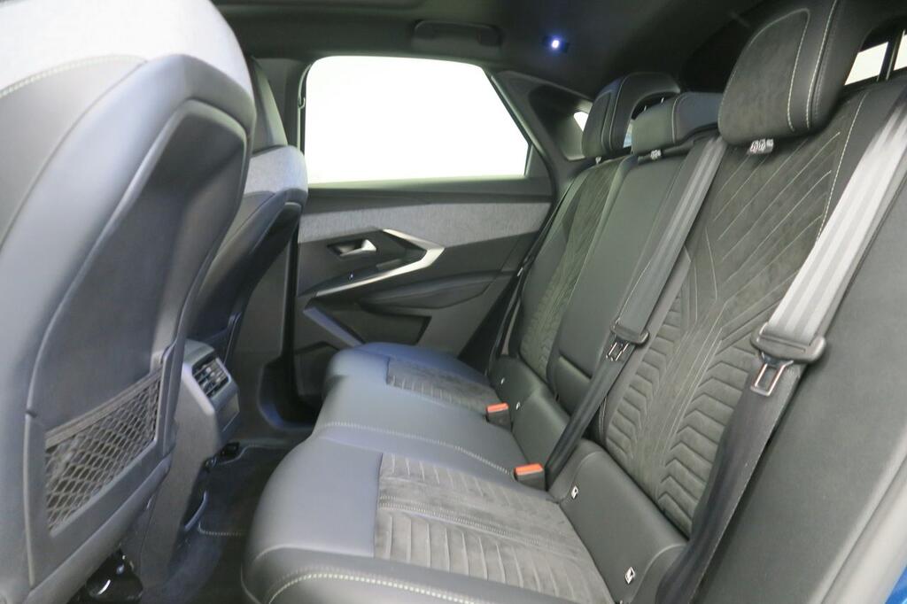 Peugeot 3008 GT Eléctrico 157kW 16