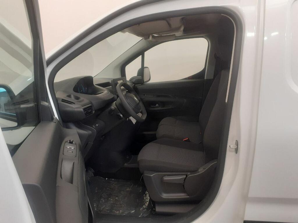 Peugeot Partner E-PARTNER STANDARD 800KG ELECTRICO BEV 100 KW 136CV 4P 10