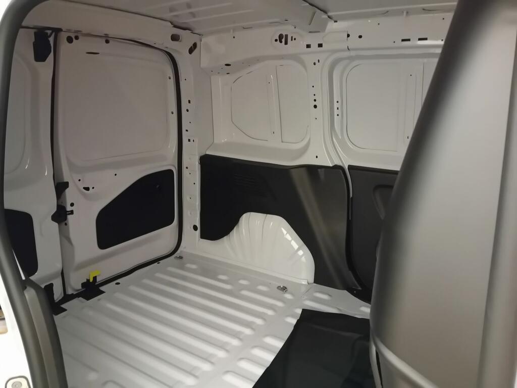 Peugeot Partner E-PARTNER STANDARD 800KG ELECTRICO BEV 100 KW 136CV 4P 15