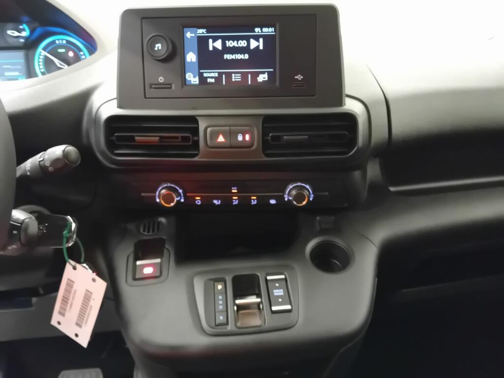 Peugeot Partner E-PARTNER STANDARD 800KG ELECTRICO BEV 100 KW 136CV 4P 8