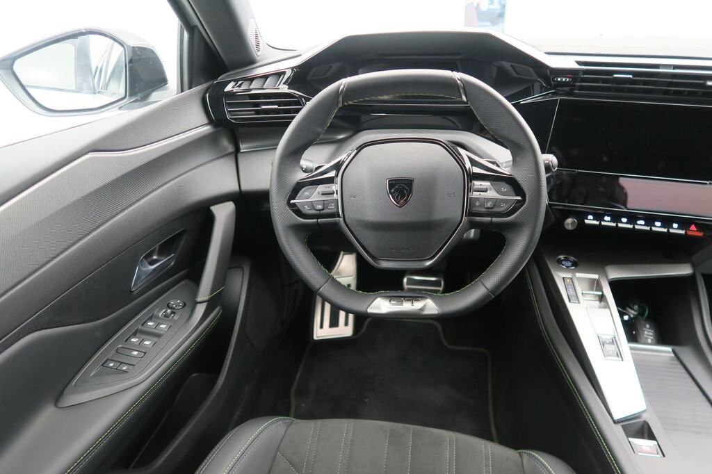 Peugeot 408 408 GT PHEV 180 e-EAT8 14