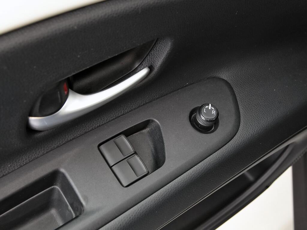 Toyota Aygo X Cross 1.0 VVT-I 72CV Play 11