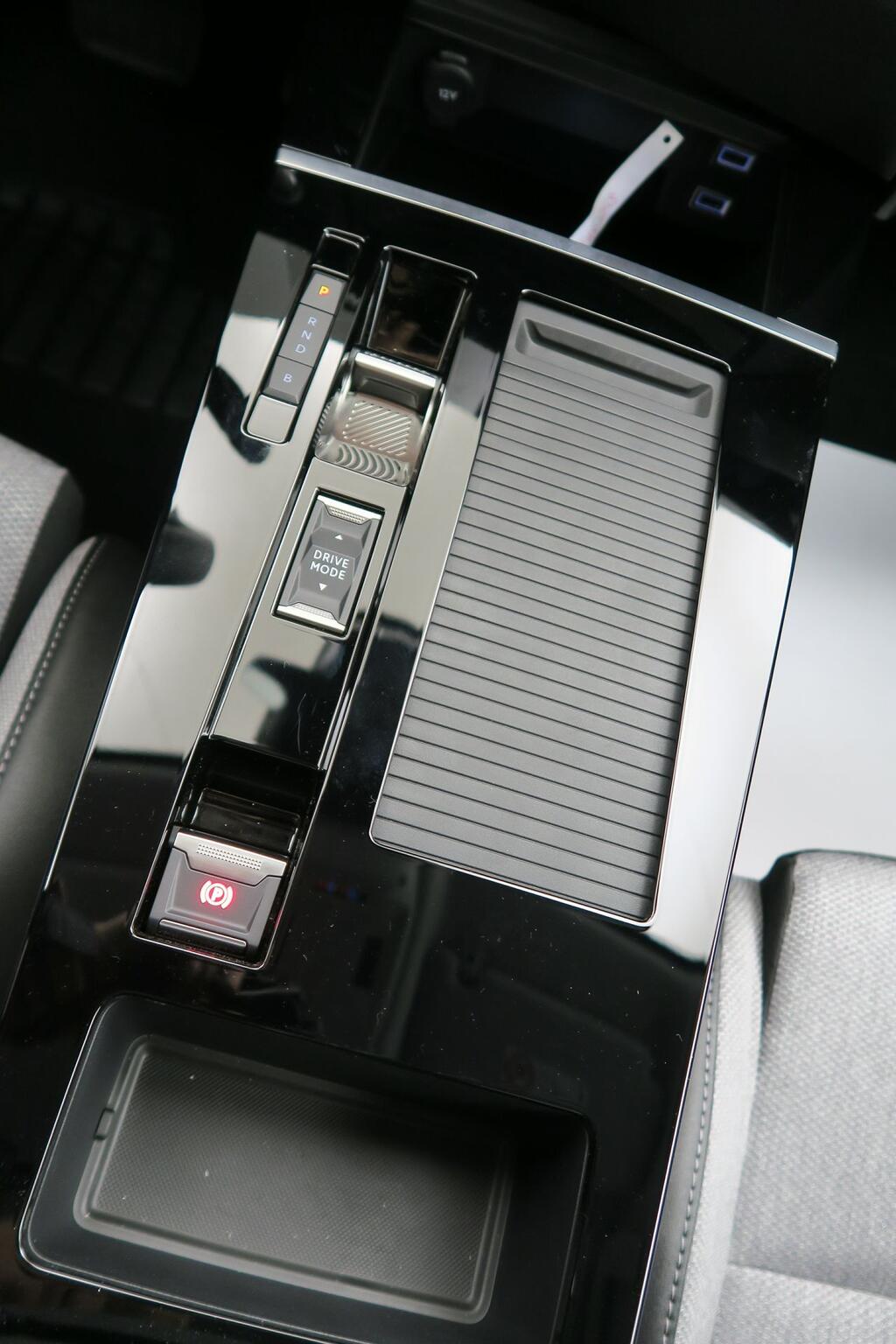 Opel Astra 1.6T Hybrid 132kW (180CV) Elegance Auto 7