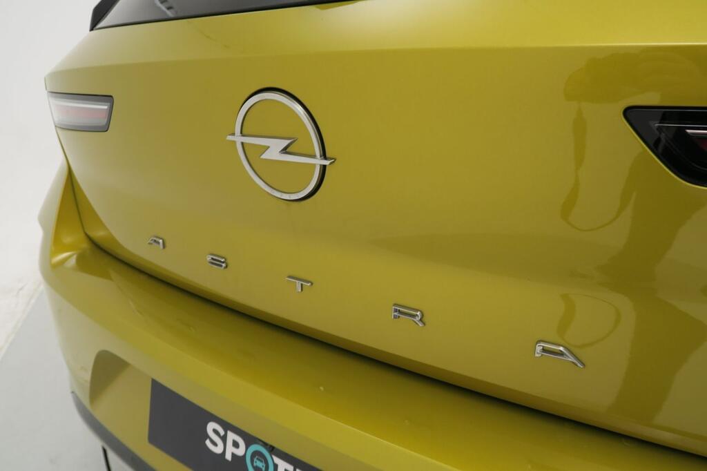 Opel Astra 1.6T Hybrid 132kW (180CV) Elegance Auto 18