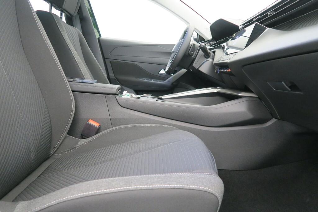 Peugeot 308 5P Active Hybrid 180 eEAT8 15