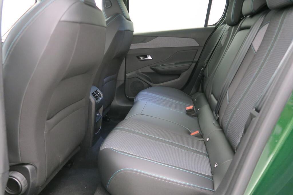 Peugeot 308 5P Allure Hybrid PHEV 180 e-EAT8 16