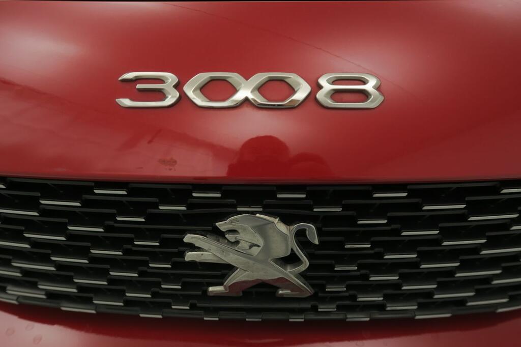 Peugeot 3008 1.2 PureTech 96KW (130CV) S&S Allure 17