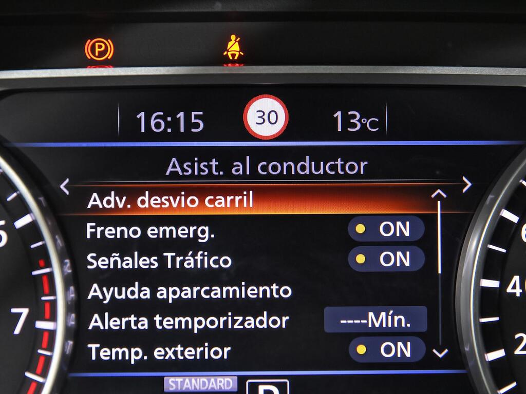 Nissan Juke DIG-T 84 kW (114 CV) DCT 7V N-Connecta 16