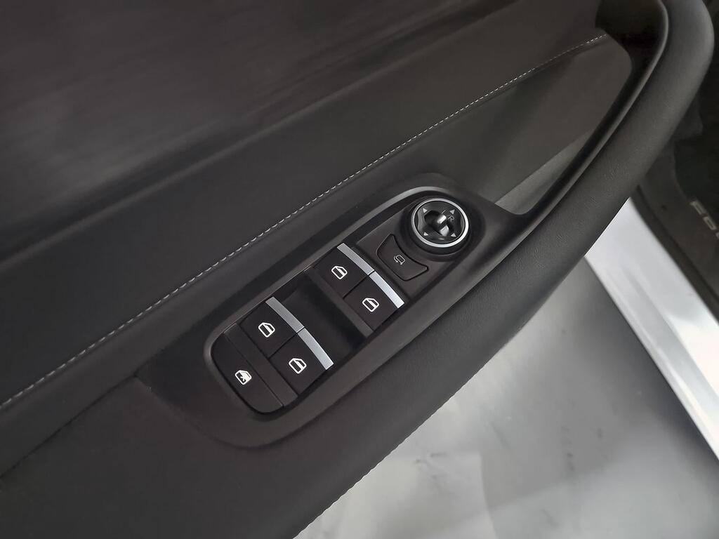 Ebro S400 1.5 DHE HEV Excellence CVT 11