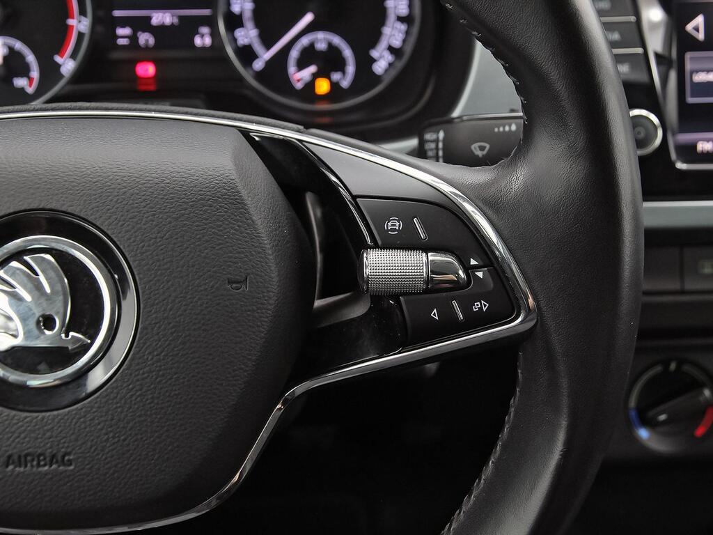 Skoda Fabia 1.0 TSI 70KW (95cv) Ambition 16