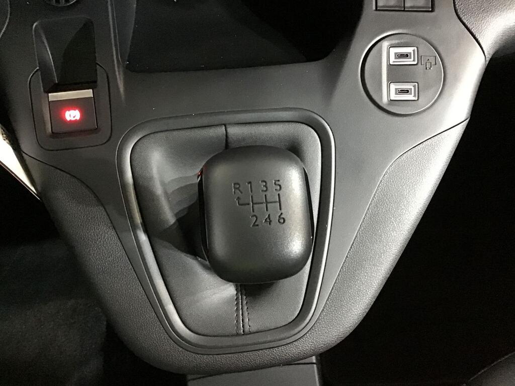 Citroën Berlingo Talla M BlueHDi 100 S&S PLUS 19