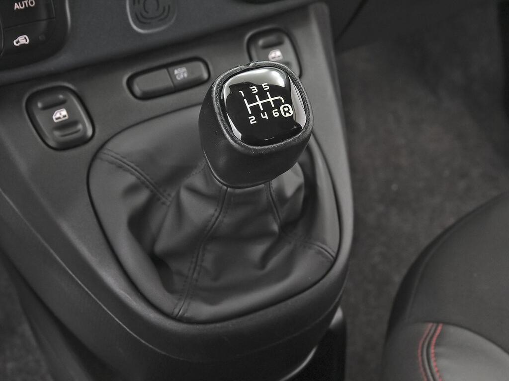 Fiat Panda City Cross 1.0 Gse 51kw (70CV) 25