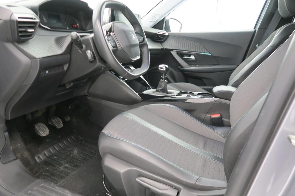 Peugeot 2008 Allure Puretech 100 S&S BVM6 7