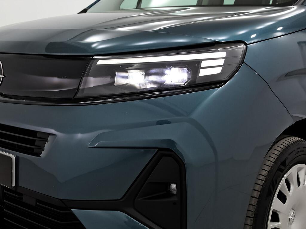 Opel Combo Cargo 1.5 TD 100 LIFE BUSINESS EDIT. PLUS 5P (N1) 32