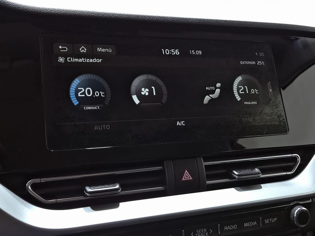 Kia Niro 1.6 GDi HEV 104kW (141CV) Drive 22