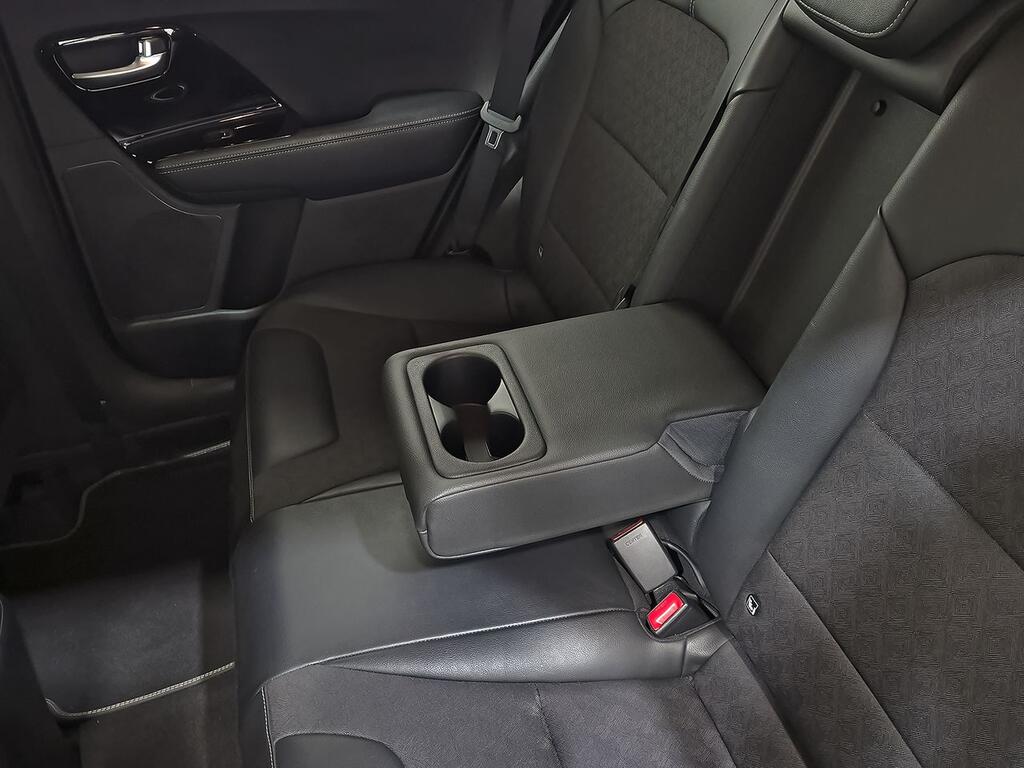 Kia Niro 1.6 GDi HEV 104kW (141CV) Drive 33
