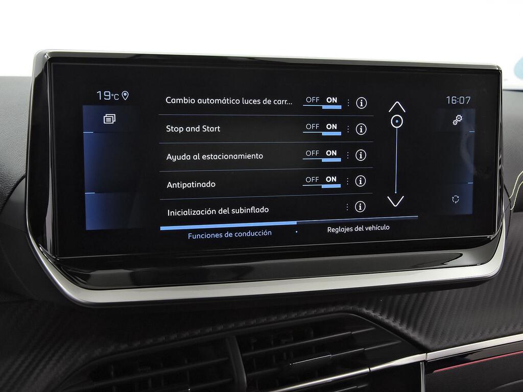 Peugeot 2008 GT Puretech 130 S&S 6 Vel. MAN 24