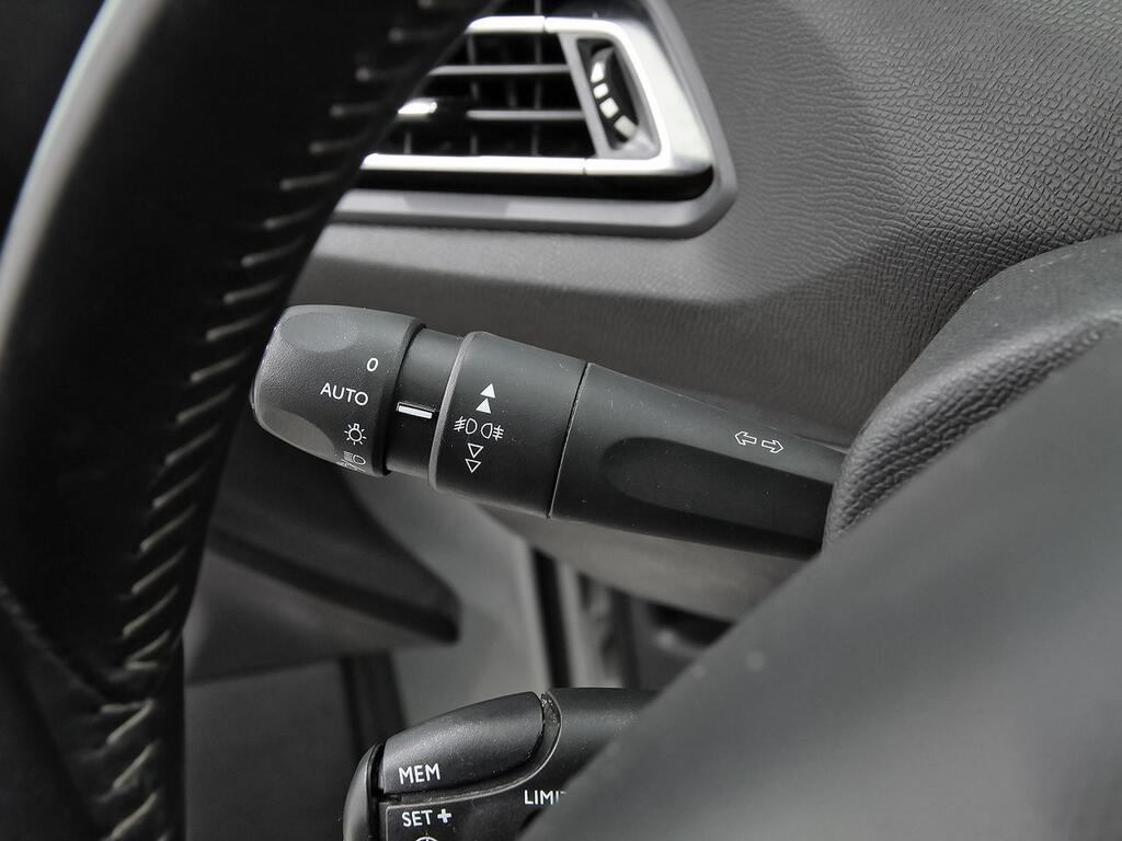 Peugeot 308 5p Style PureTech 110 S&S 6 Vel. MAN 12