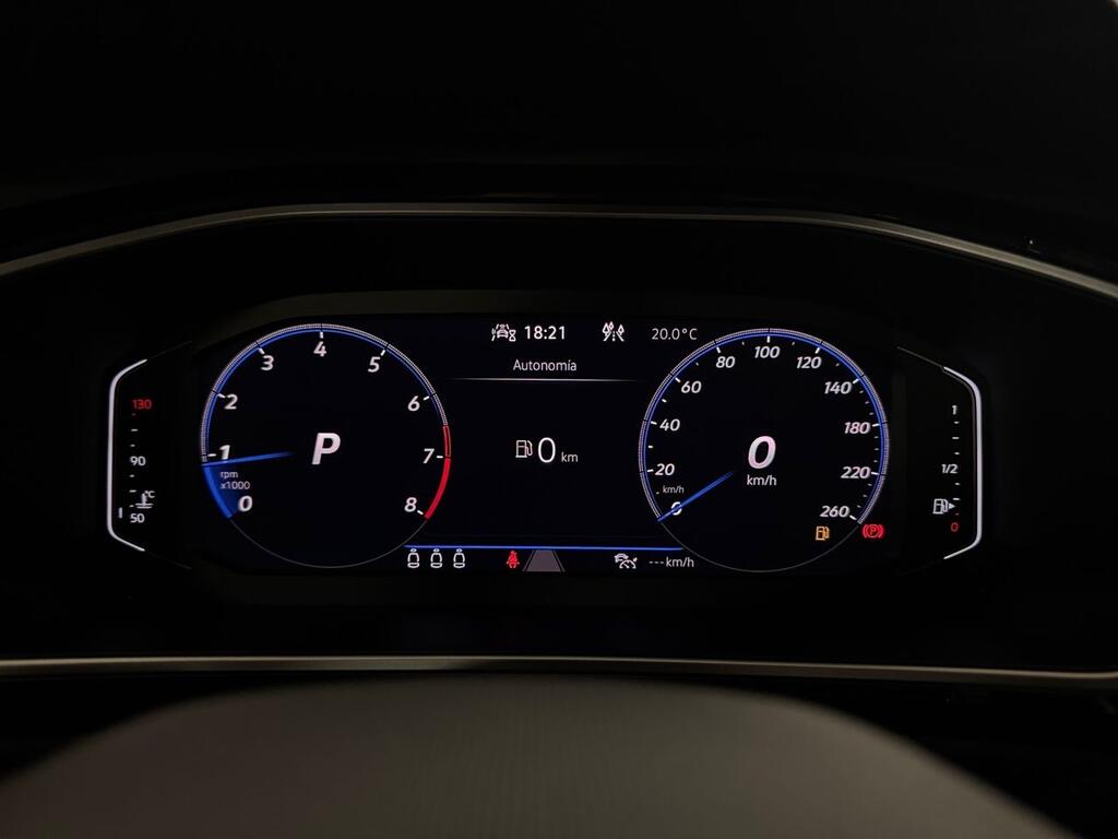 Volkswagen T-Roc R-Line 1.5 TSI 110kW (150CV) DSG 11