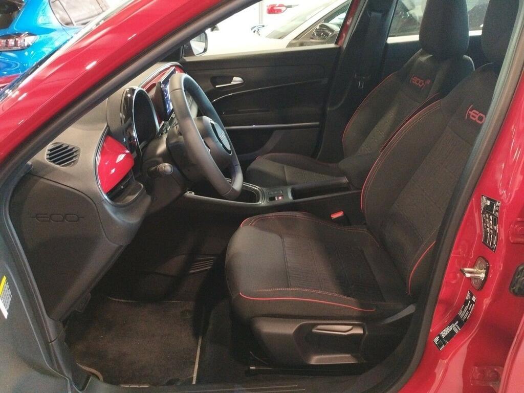 Fiat 600 600e RED 54kwh 115kw (156cv) 12