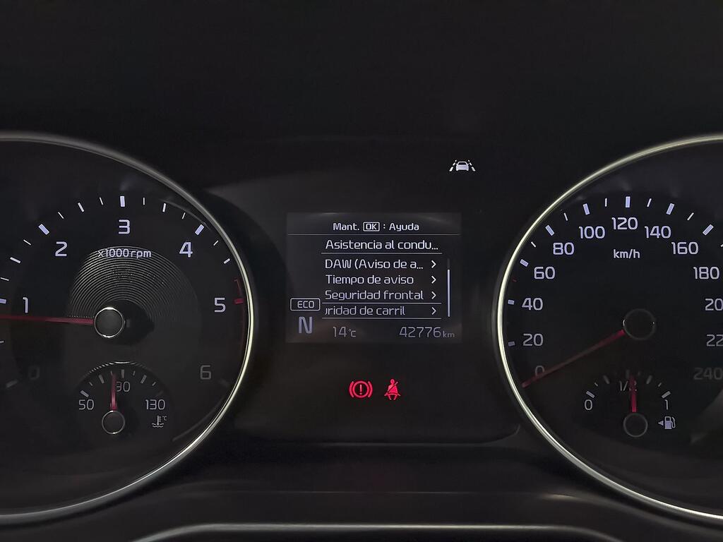 Kia XCeed 1.6 MHEV iMT Drive 100kW (136CV) 23