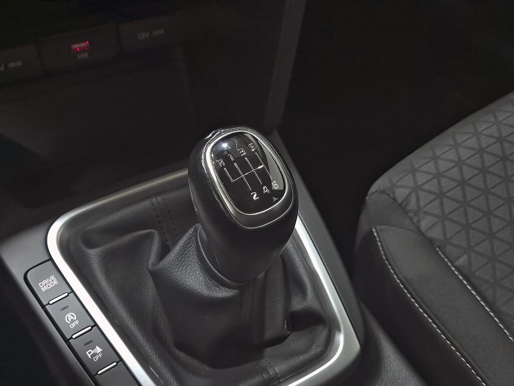 Kia XCeed 1.6 MHEV iMT Drive 100kW (136CV) 26