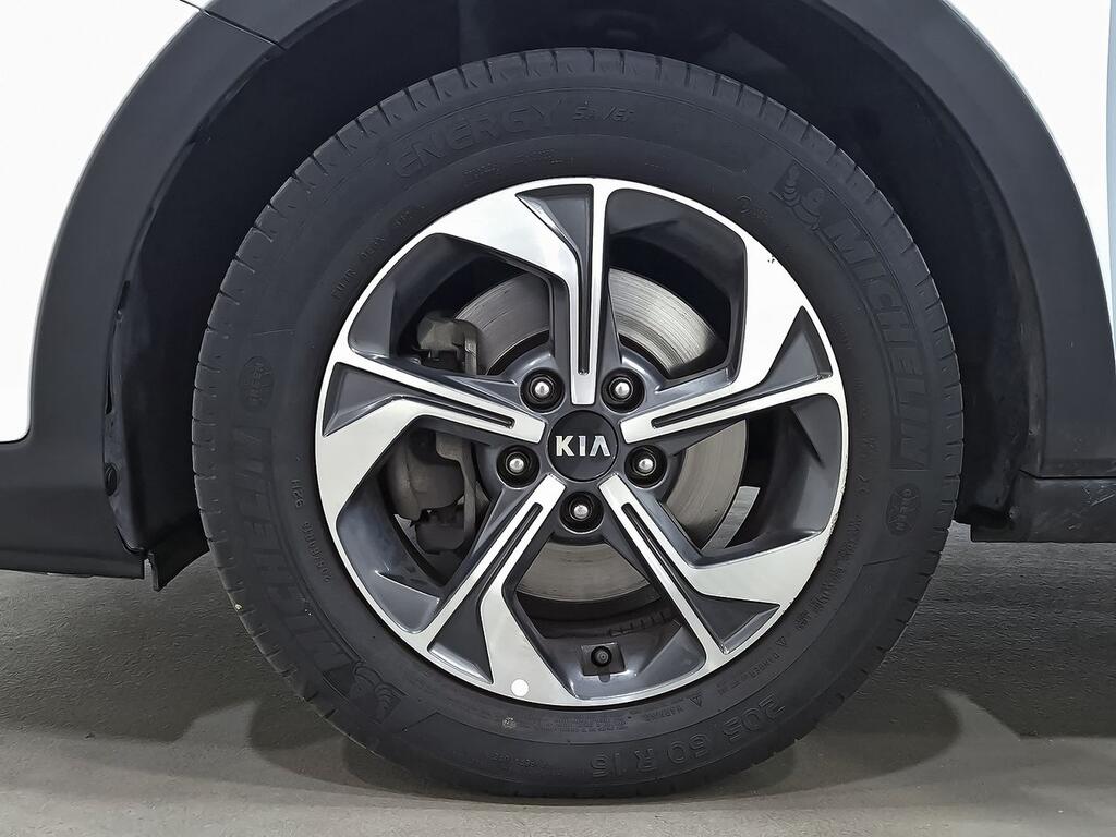 Kia XCeed 1.6 MHEV iMT Drive 100kW (136CV) 10