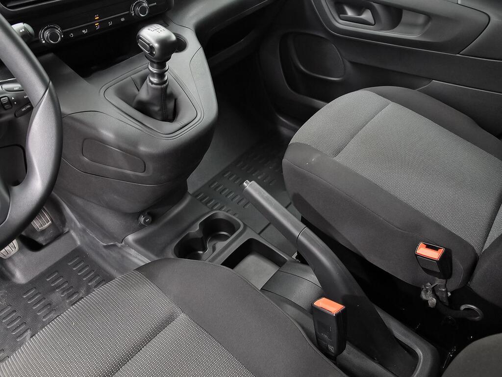 Peugeot Partner FURGON 1.5 BLUEHDI 100 PRO STANDARD 3P 600KG 23