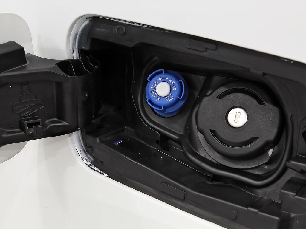 Peugeot Partner FURGON 1.5 BLUEHDI 100 PRO STANDARD 3P 600KG 28