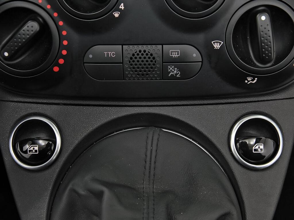 Abarth 500 695C 1.4 16v T-Jet 132kW (180 CV) 24