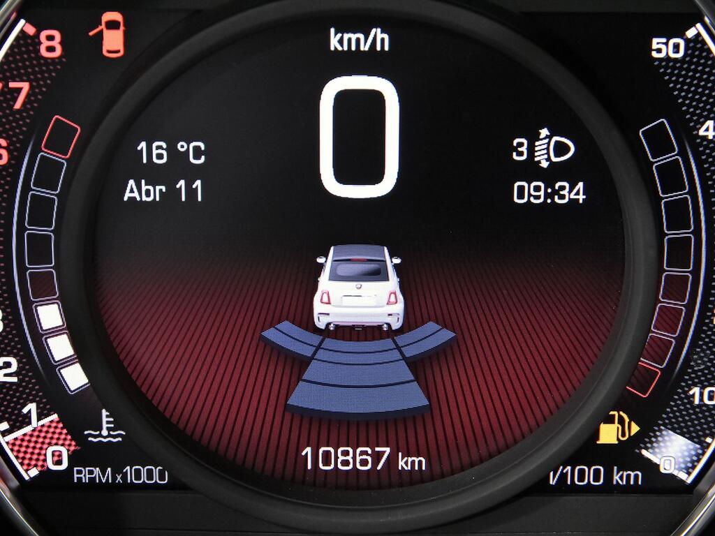 Abarth 500 695C 1.4 16v T-Jet 132kW (180 CV) 22