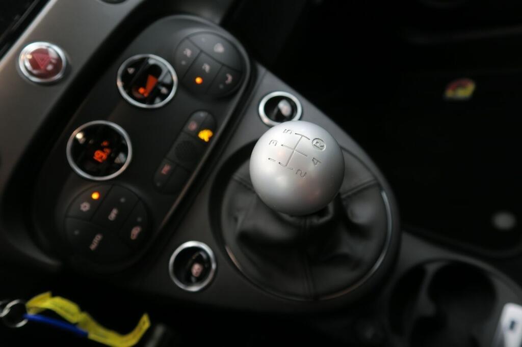 Abarth 500 595 1.4 T-JET 16V 165 CV 3P 8