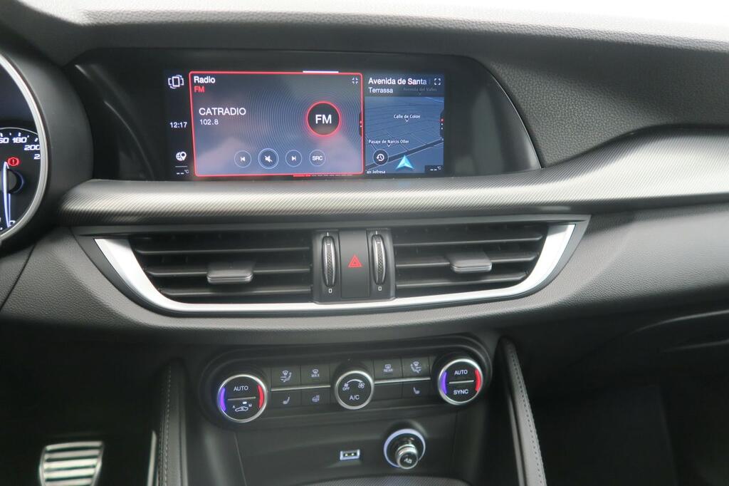 Alfa Romeo Stelvio VELOCE 2.0 280 CV Q4 4WD AUTO 5P 11