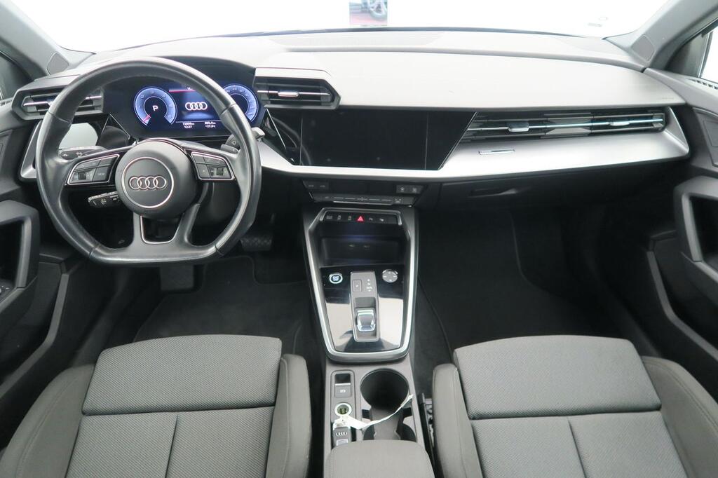 Audi A3 SPORTBACK GENUINE EDITION 35 2.0 TDI 150 CV S TRONIC 5P 8