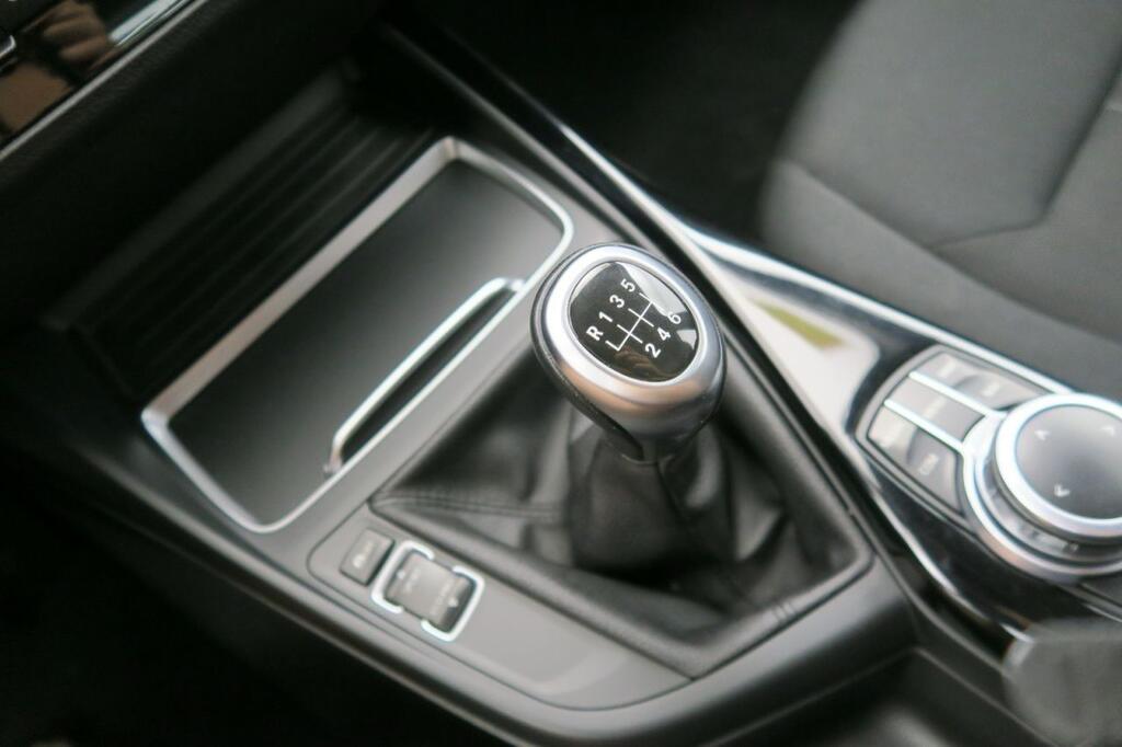 BMW Serie 1 116I 1.5 109 CV 5P 11