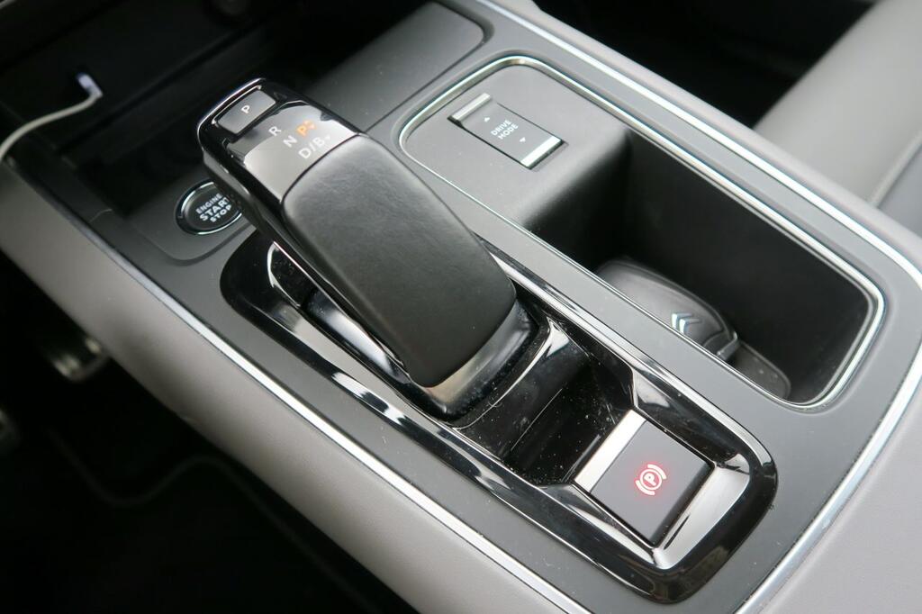 Citroën C5 Aircross SHINE 1.6 HYBRID 225 CV AUTO 5P 13