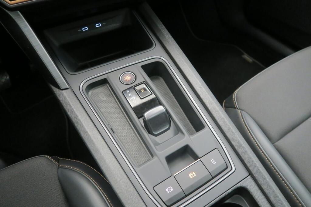 Cupra León ST 1.5 ETSI MHEV DSG 150 CV 5P 10