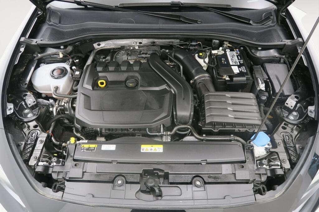 Cupra León ST 1.5 ETSI MHEV DSG 150 CV 5P 21