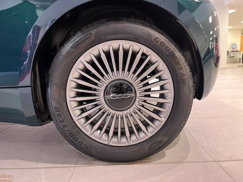 Fiat 500 E ICON BEV MY22 95 CV 3P 19