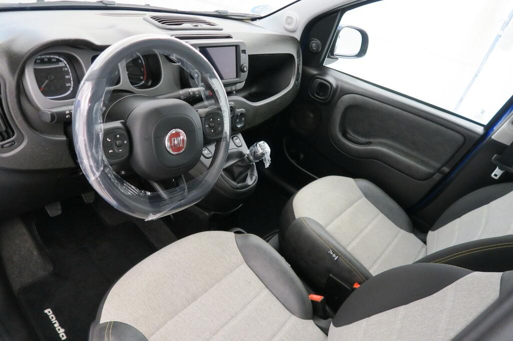 Fiat Panda CROSS 1.0 MHEV 70 CV 5P 7