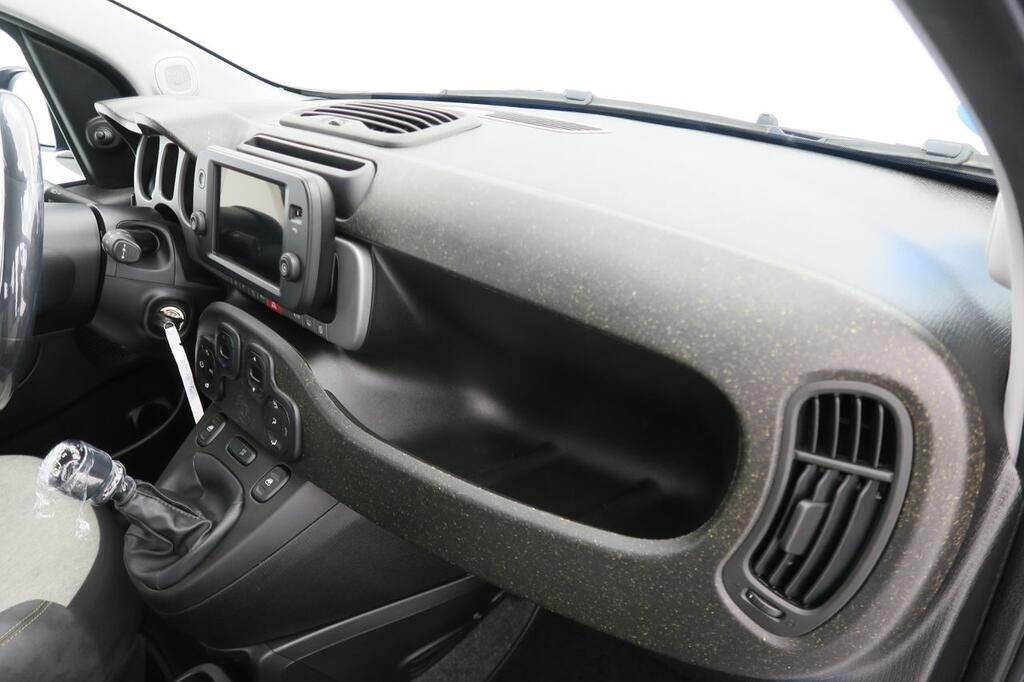 Fiat Panda CROSS 1.0 MHEV 70 CV 5P 15