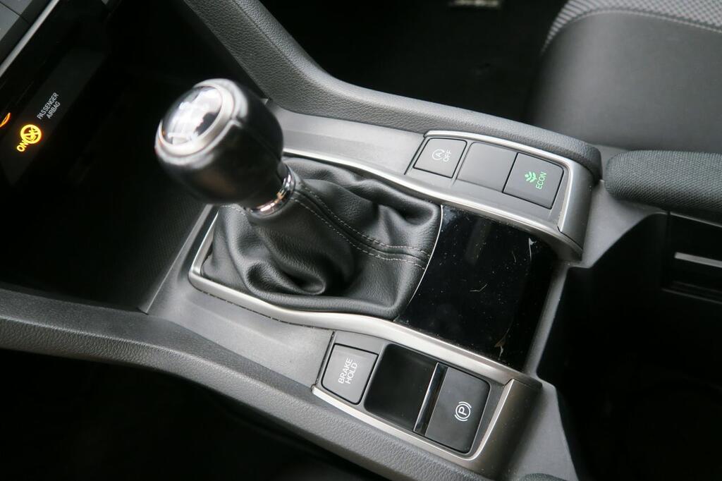 Honda Civic 5P 1.0VTEC TURBO ELEGANCE NAVI 10