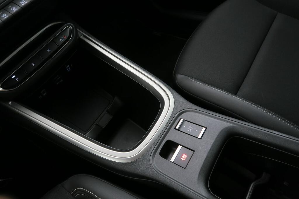 Jeep Avenger BEV ALTITUDE 156 CV 11