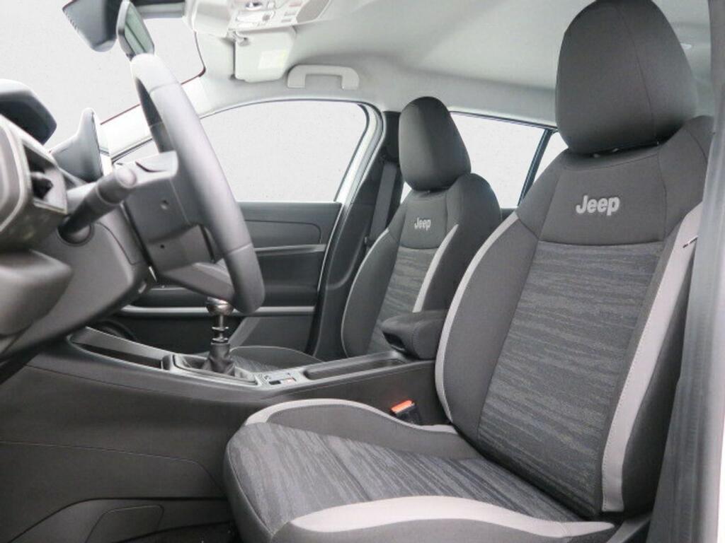 Jeep Avenger LONGITUDE 1.2 ICE 100CV 17