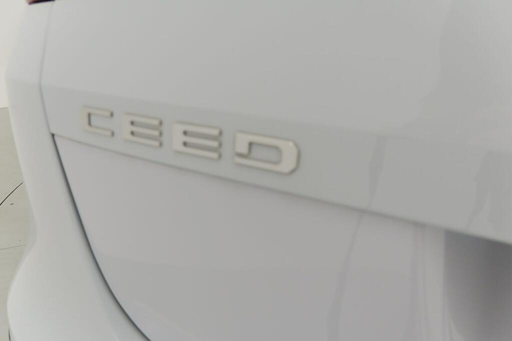 Kia Ceed Tourer 1.6 PHEV eDrive 18